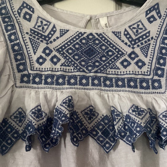 Anthropologie Gray Tank Top with Blue Embroidery - Picture 2 of 2